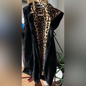 Animal print reversible vest